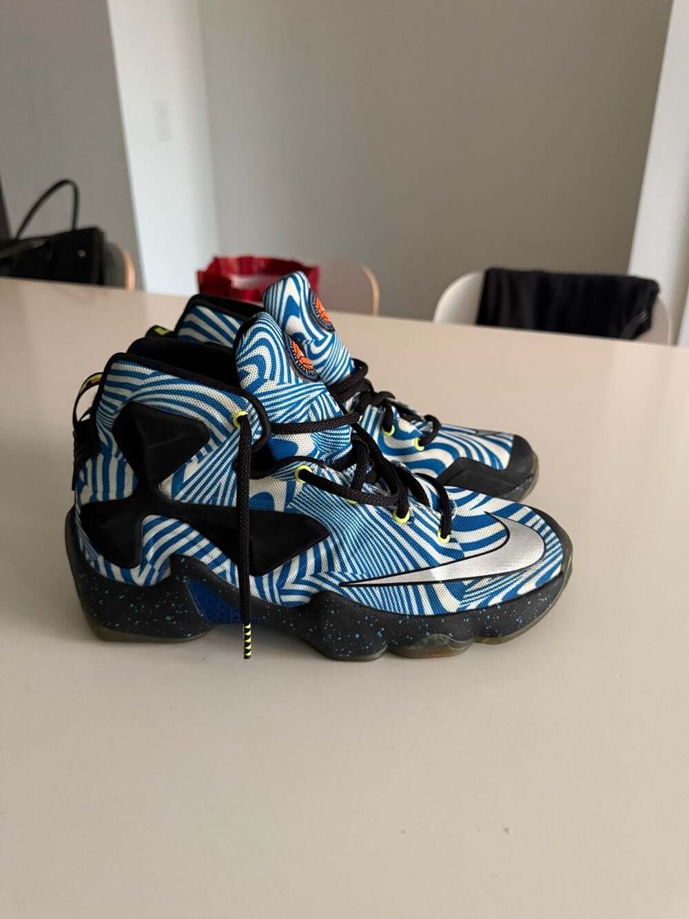 Nike LeBron 13 GS 'Blue Sky Print' 808709-101 Basketball Shoes - Picture 2 of 11